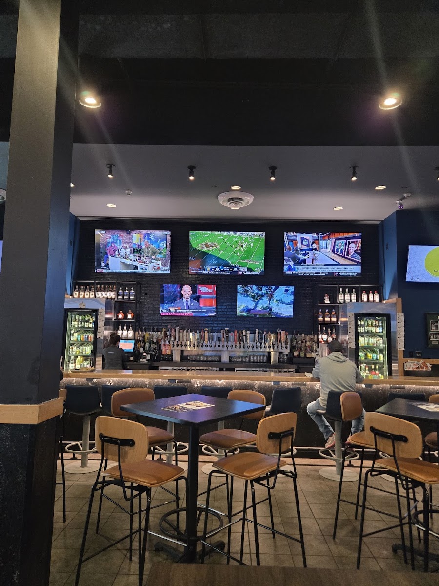 Buffalo Wild Wings Photo 4