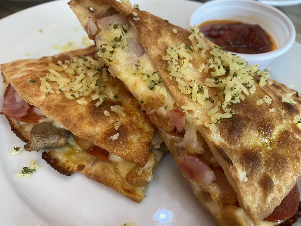 Pizza Hut Photo 10