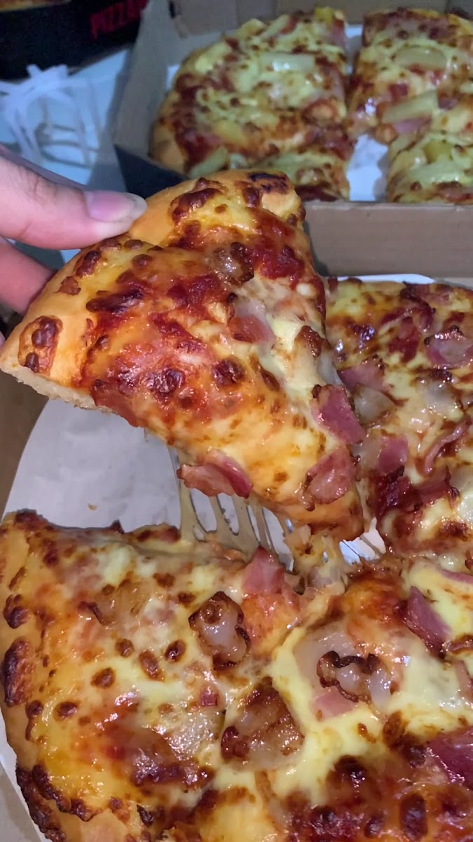 Pizza Hut Photo 2