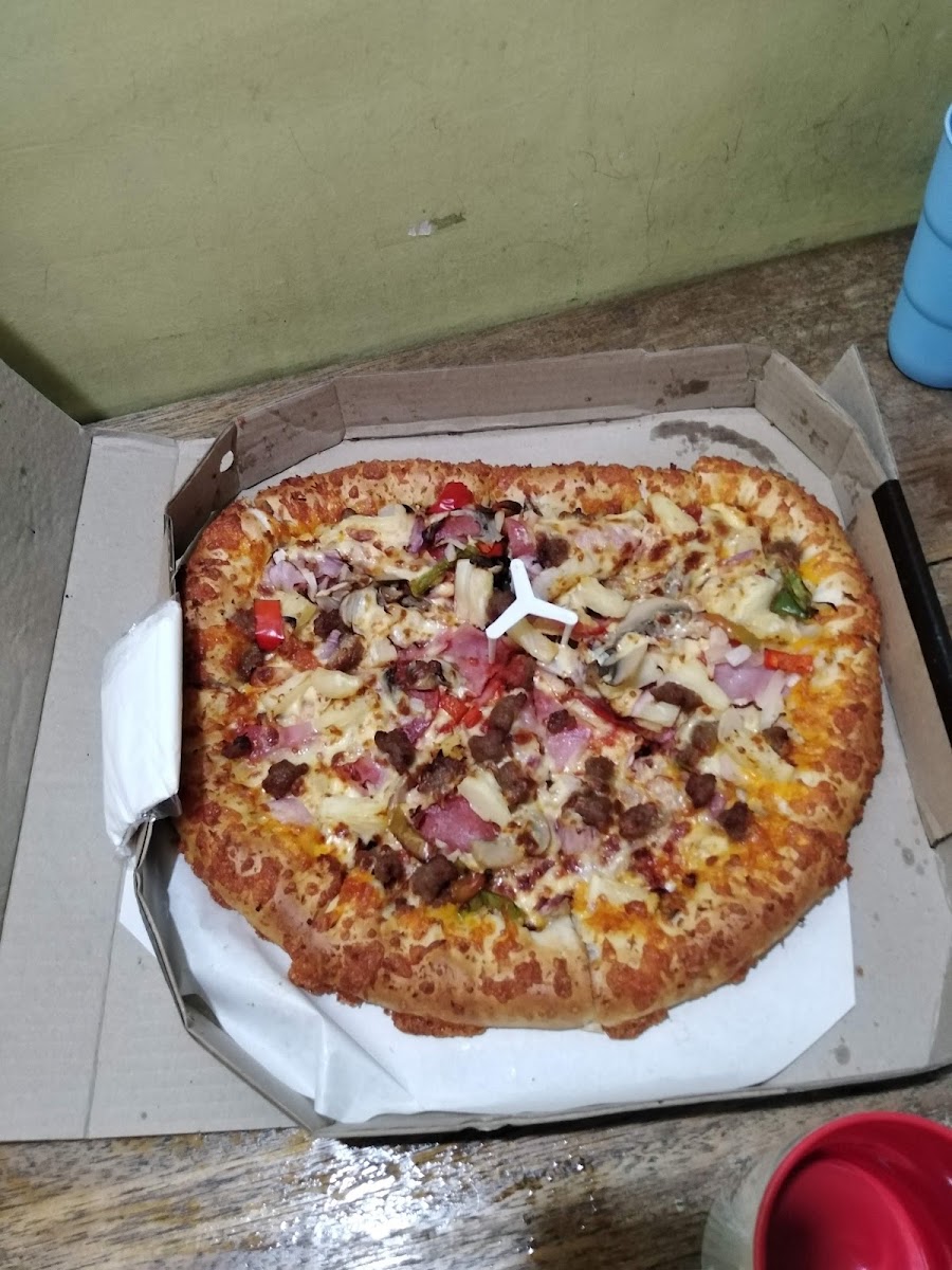 Pizza Hut Photo 5