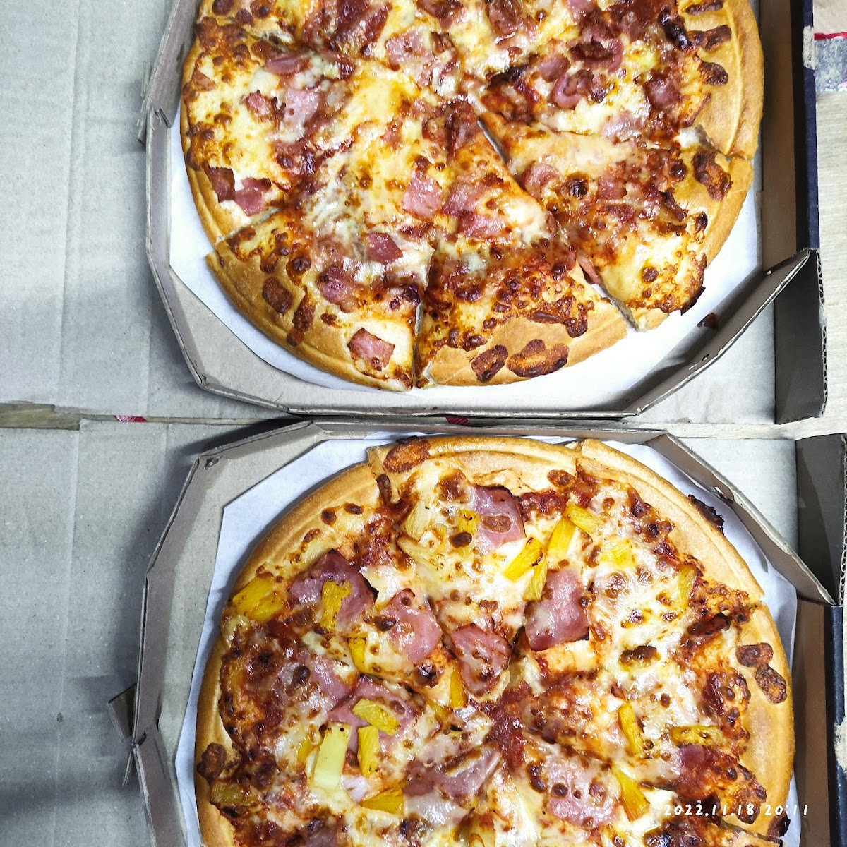 Pizza Hut Photo 9