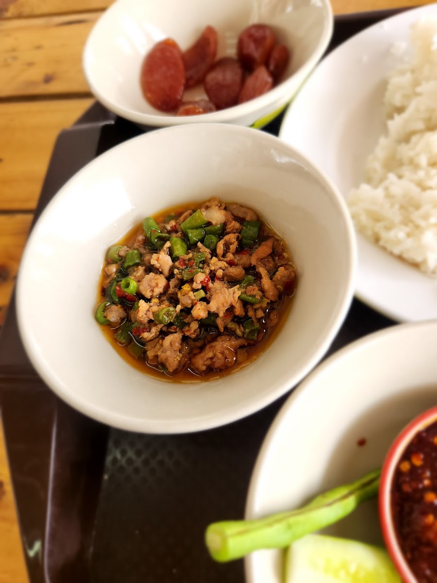 เจ๊แตแกง10บาท สาขาตลาดสิริทรัพย์รังสิต Photo 6