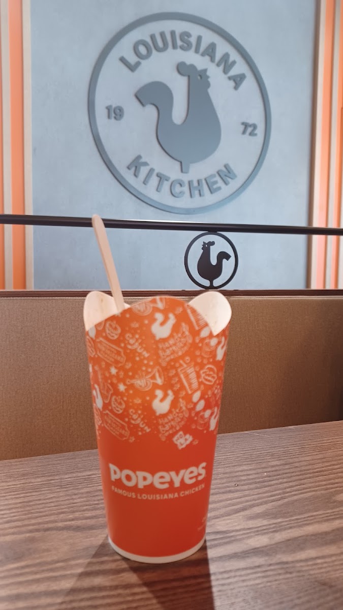 Popeyes Famous Louisiana Chicken Photo 9
