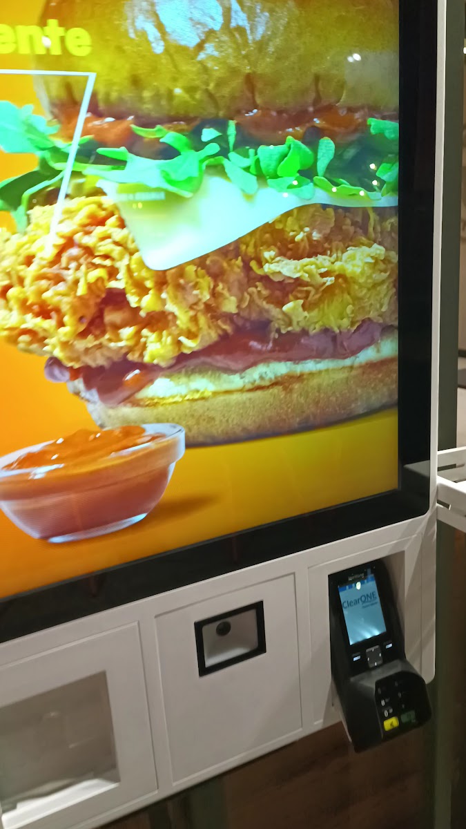 Popeyes Famous Louisiana Chicken Photo 2