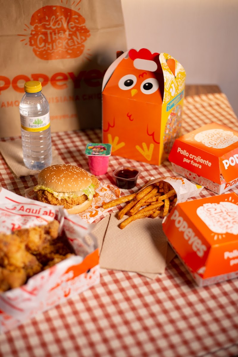Popeyes Famous Louisiana Chicken Photo 3