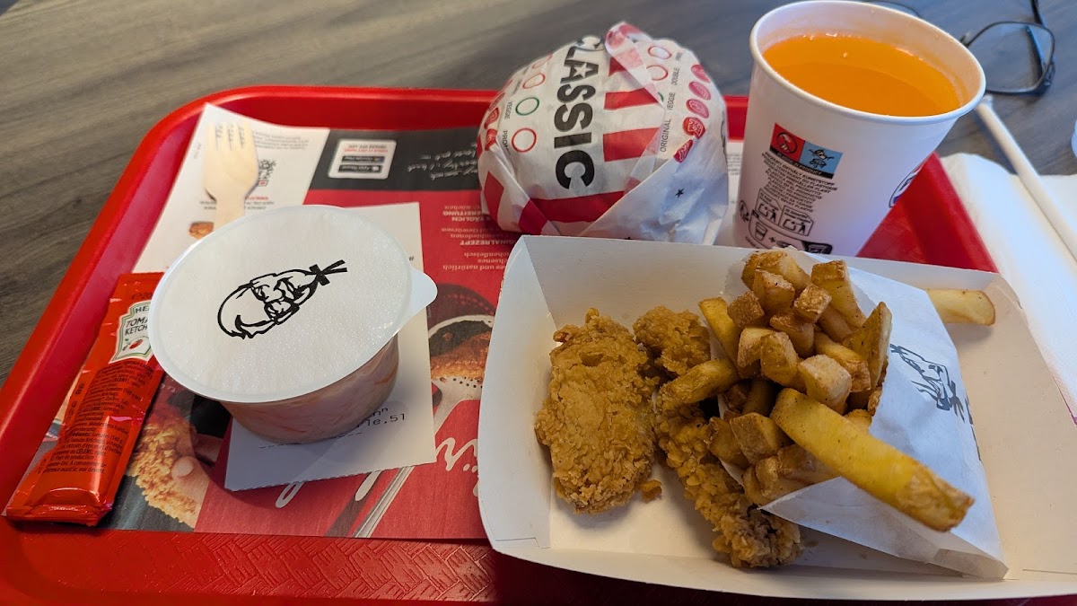 Kentucky Fried Chicken Photo 3