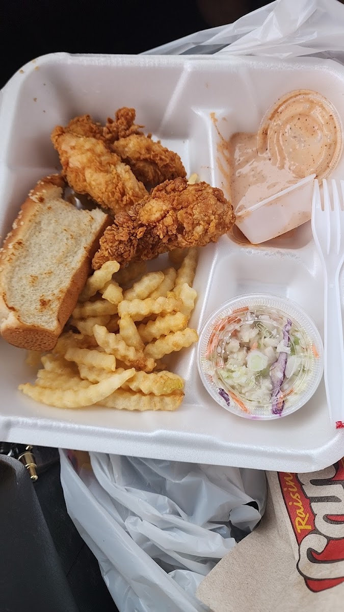 Raising Cane's Chicken Fingers Photo 5