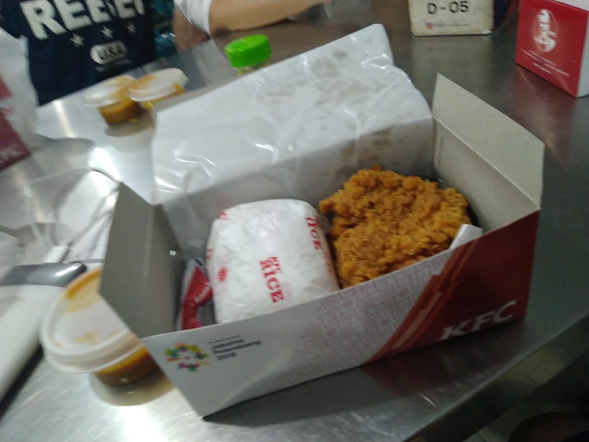 KFC Photo 8