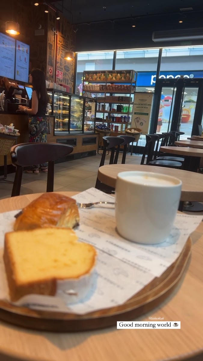 Starbucks Photo 2