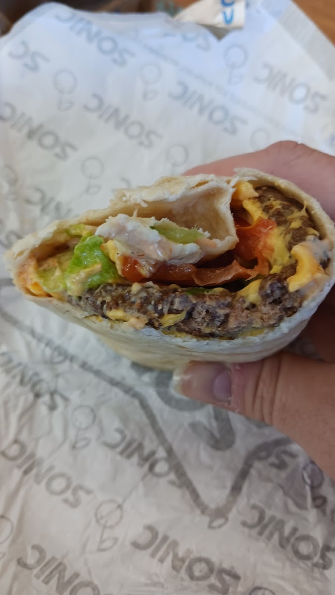 Sonic Drive-In Photo 5