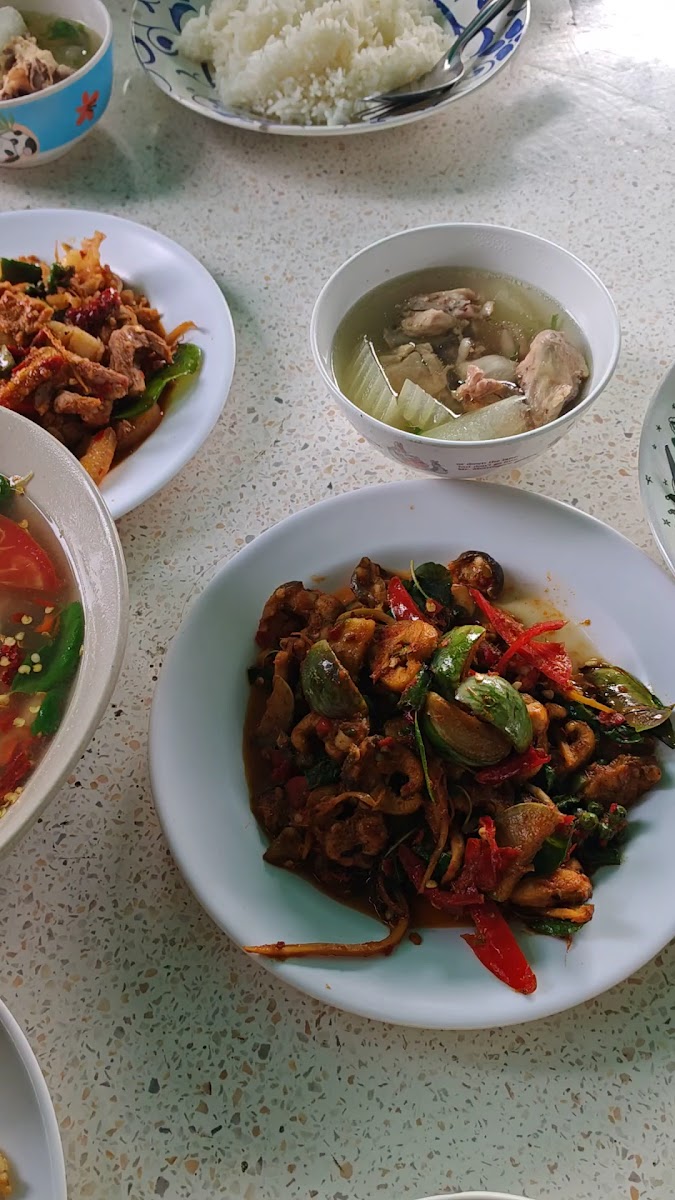 ร้านเจ้กุ้ง อาหารป่า อาหารตามสั่ง ซ.9 Photo 2
