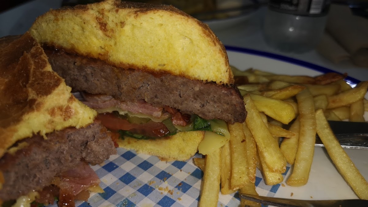 Fresh Food Cafe Photo 3