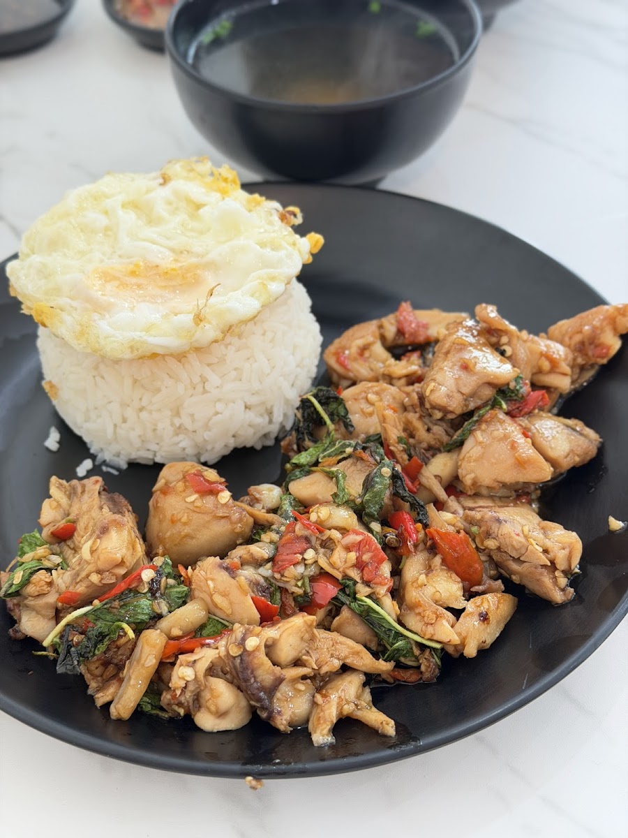 น้อง 5 ข้าวมันไก่ - ปทุมสายใน Photo 5