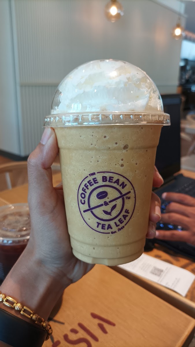 The Coffee Bean & Tea Leaf Photo 7