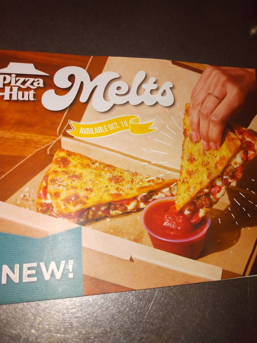 Pizza Hut Photo 6