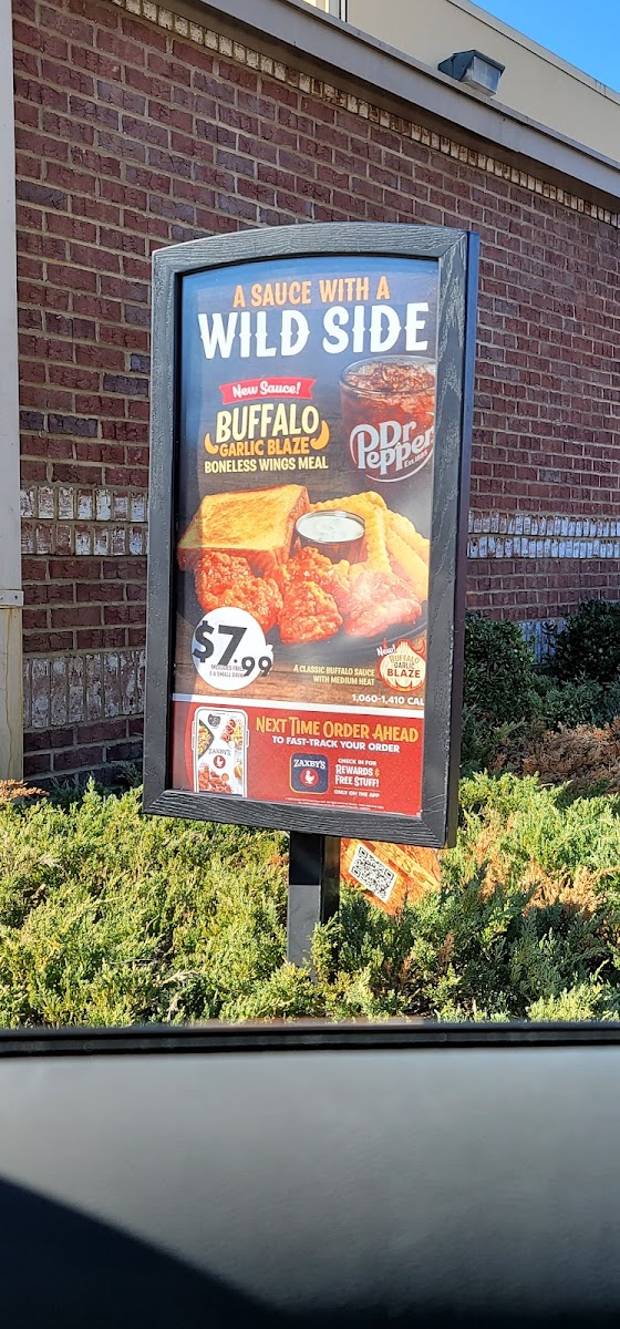 Zaxby's Chicken Fingers & Buffalo Wings Photo Menu 9