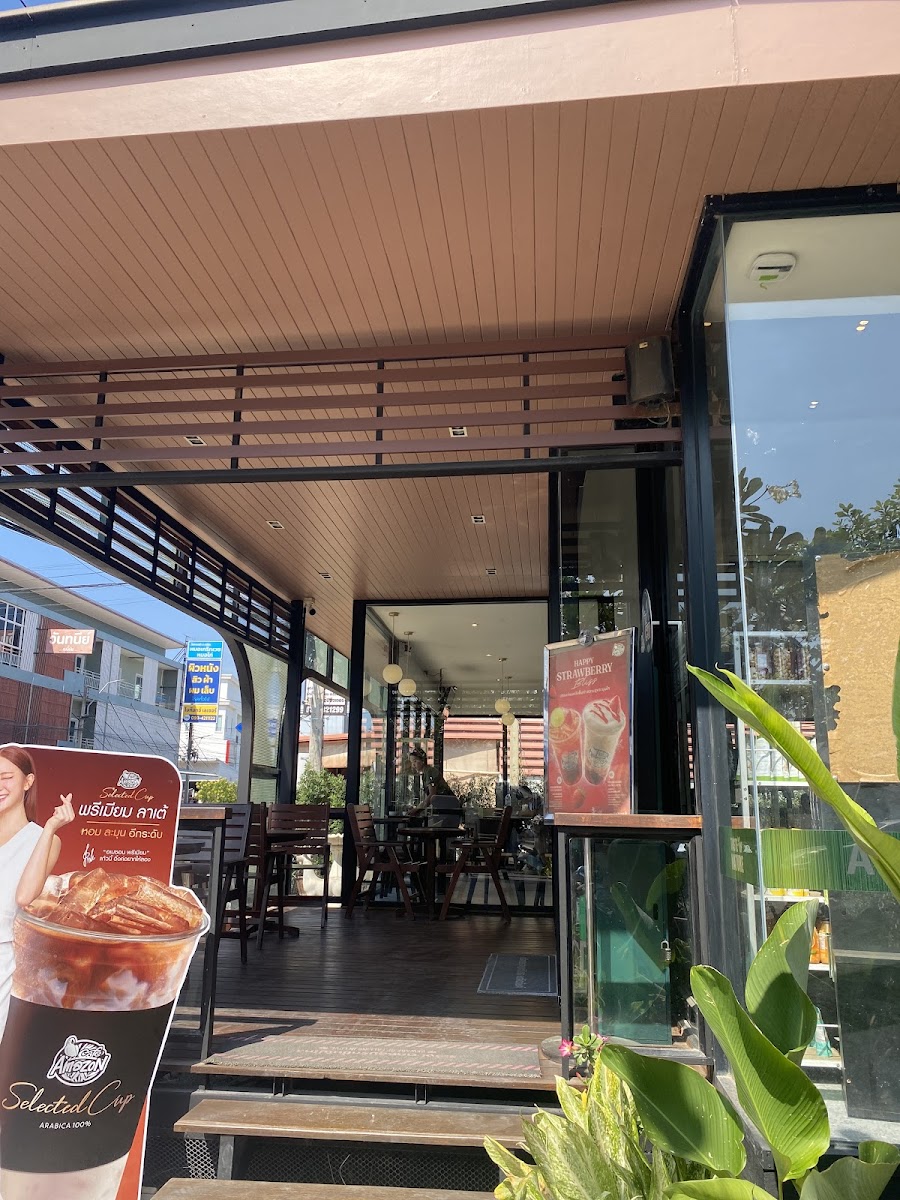 Café Amazon Photo 4