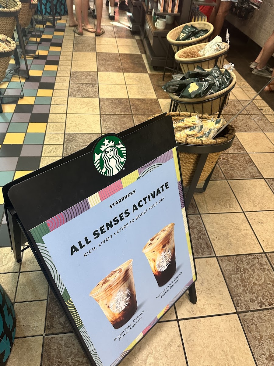 Starbucks Photo 8