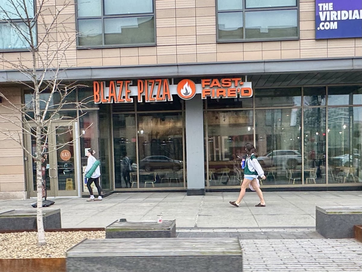 Blaze Pizza