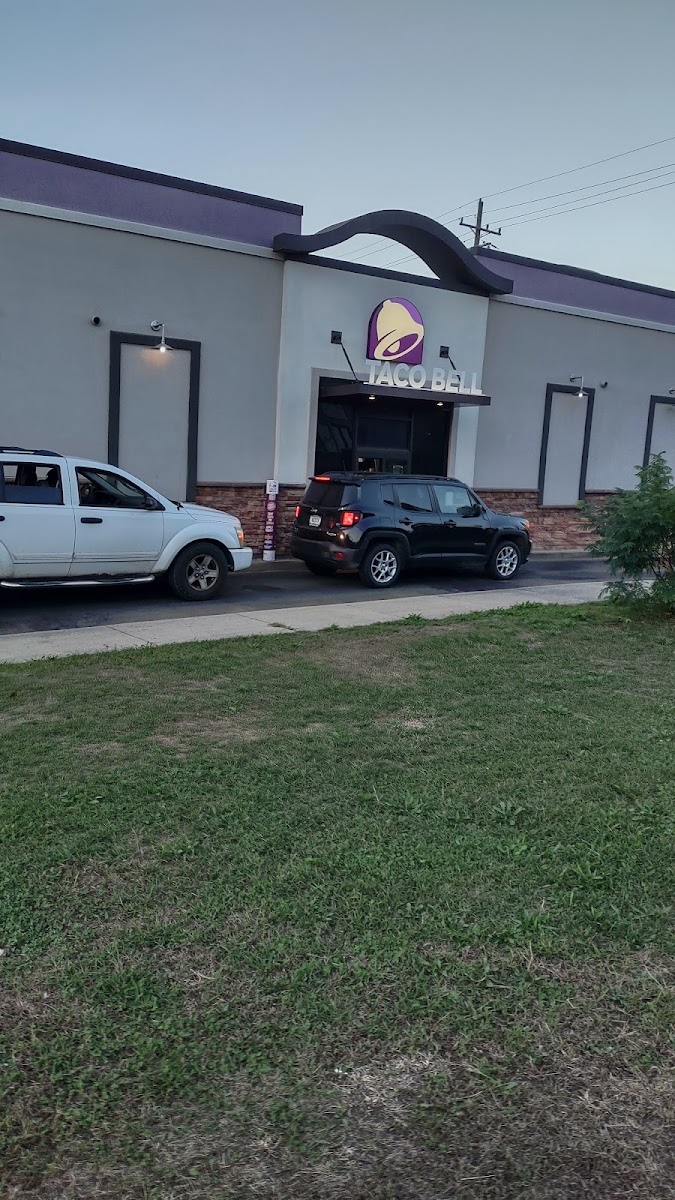 Taco Bell Photo 3