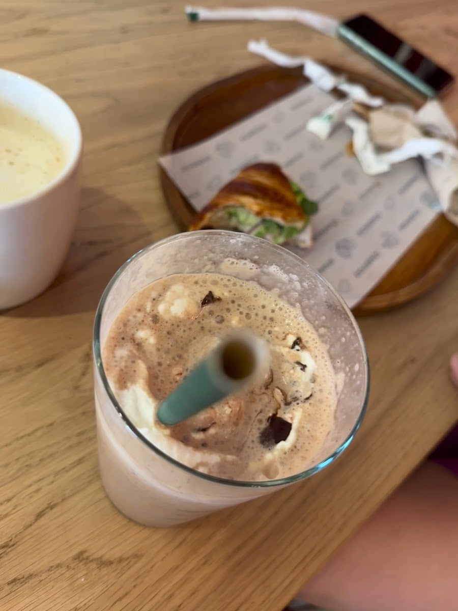 Starbucks Photo 2