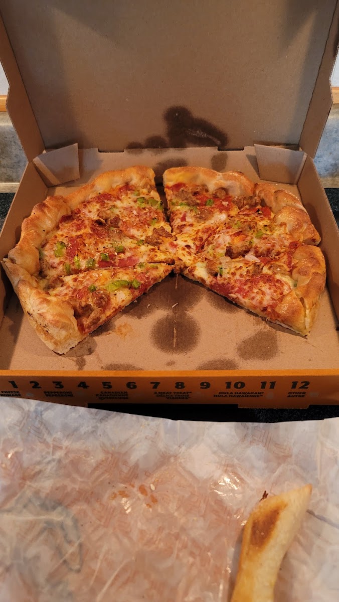Little Caesars Pizza Photo 3