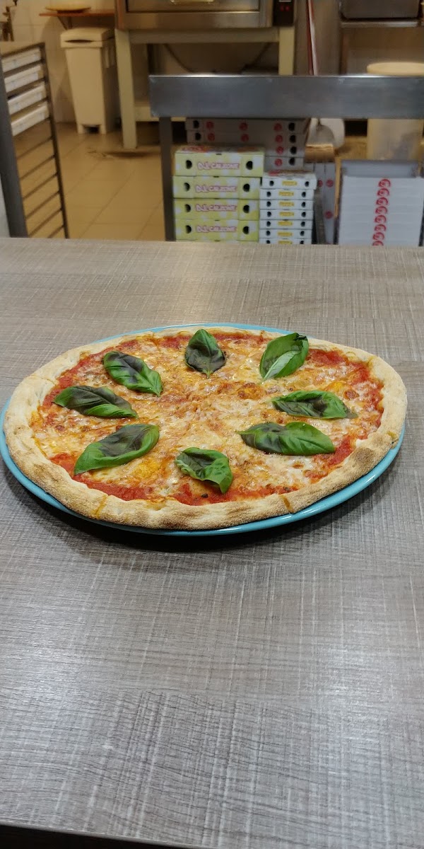 E Pizza Sia Photo 6