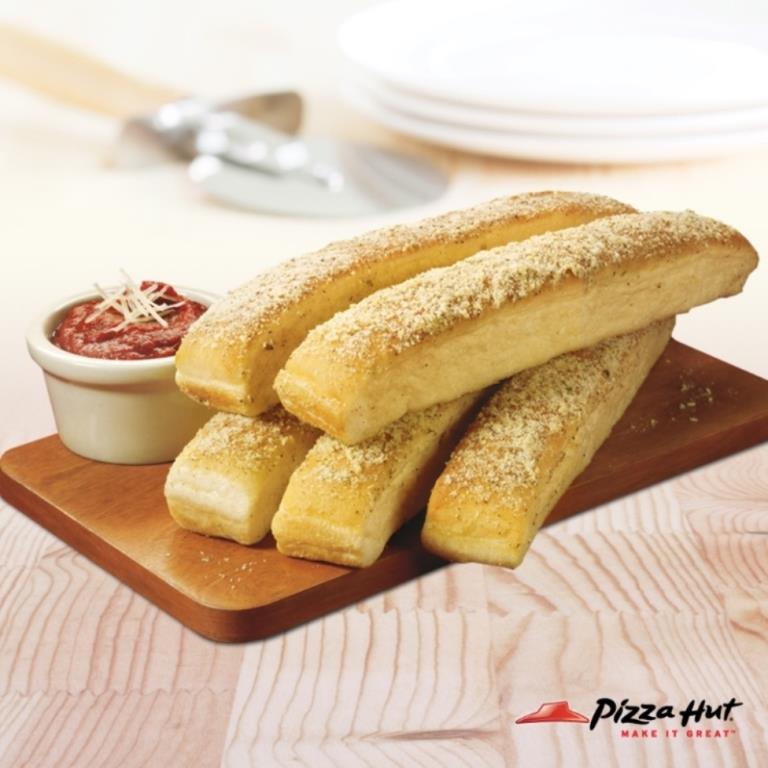 Pizza Hut Photo 7