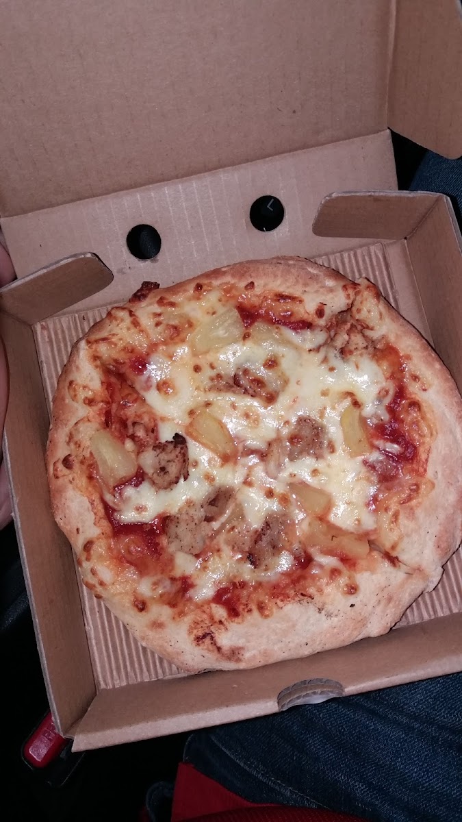 Pizza Hut Photo 8