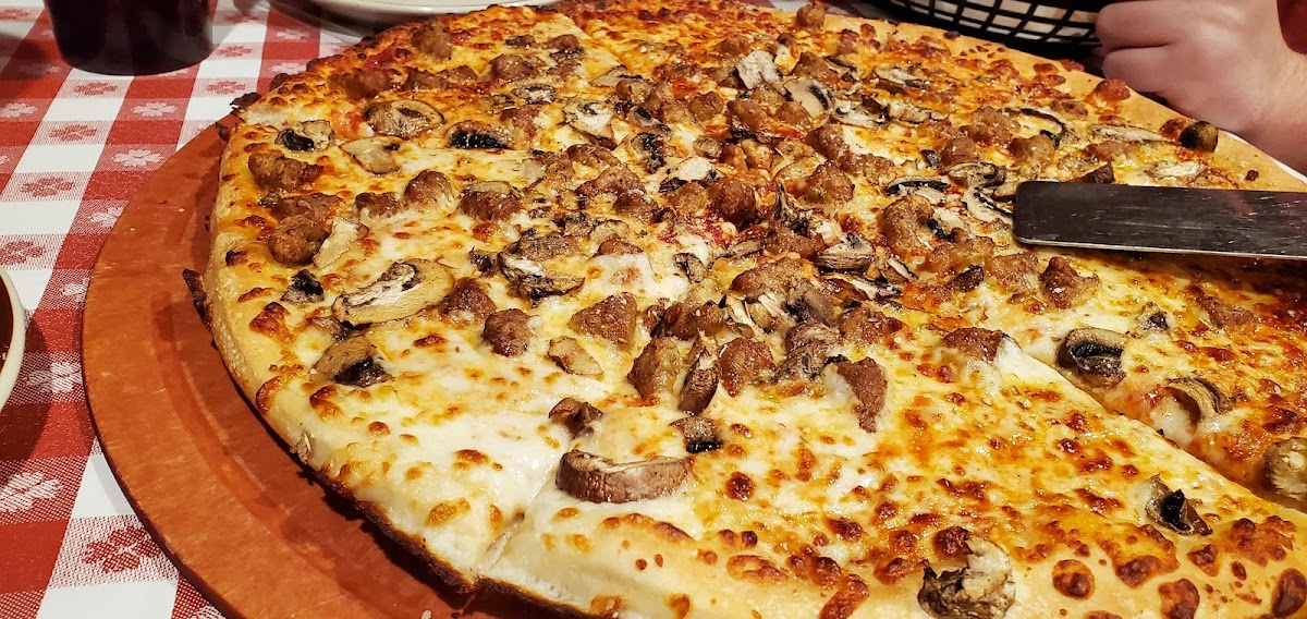 Pizza Hut Photo 10