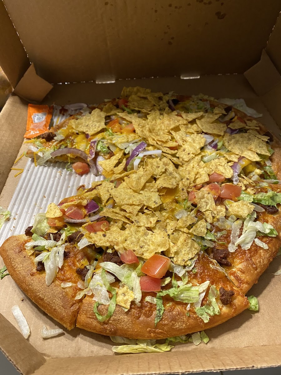 Pizza Hut Photo 5