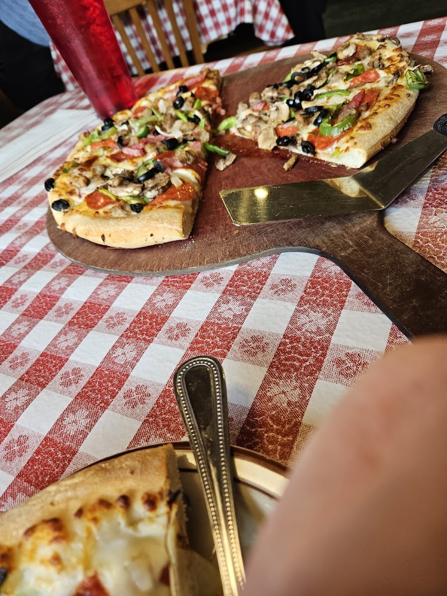 Pizza Hut Photo 7