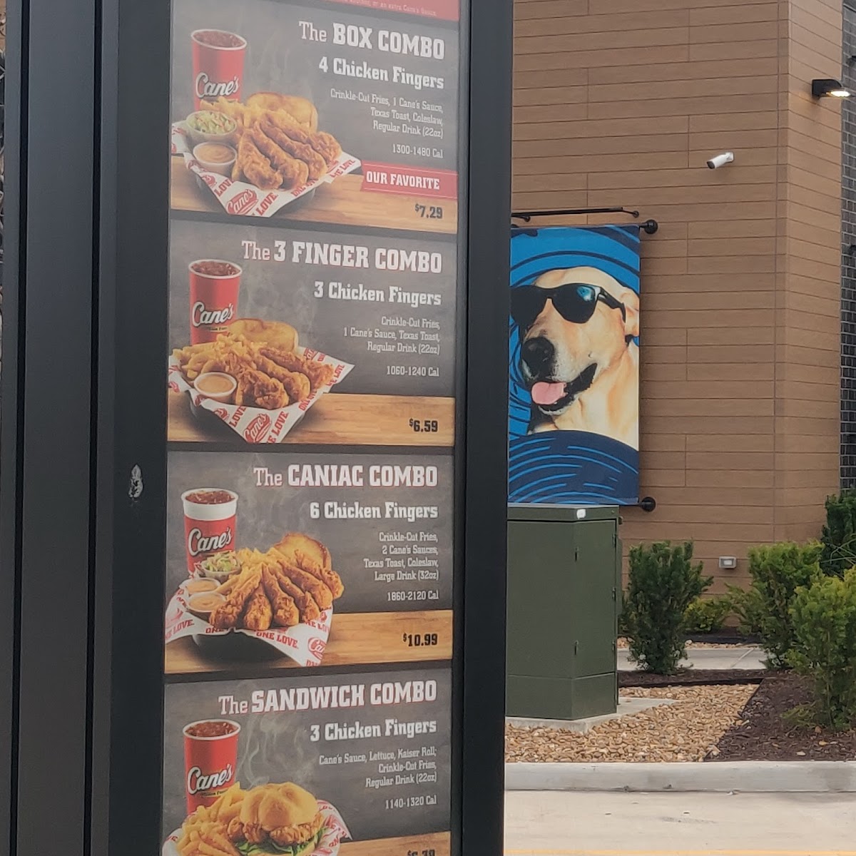 Raising Cane's Chicken Fingers Photo Menu 4