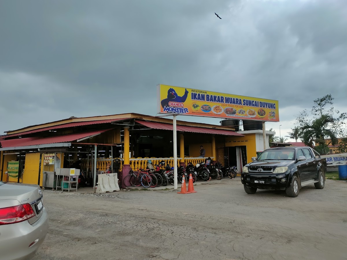 Ikan Bakar Muara Sg Duyung