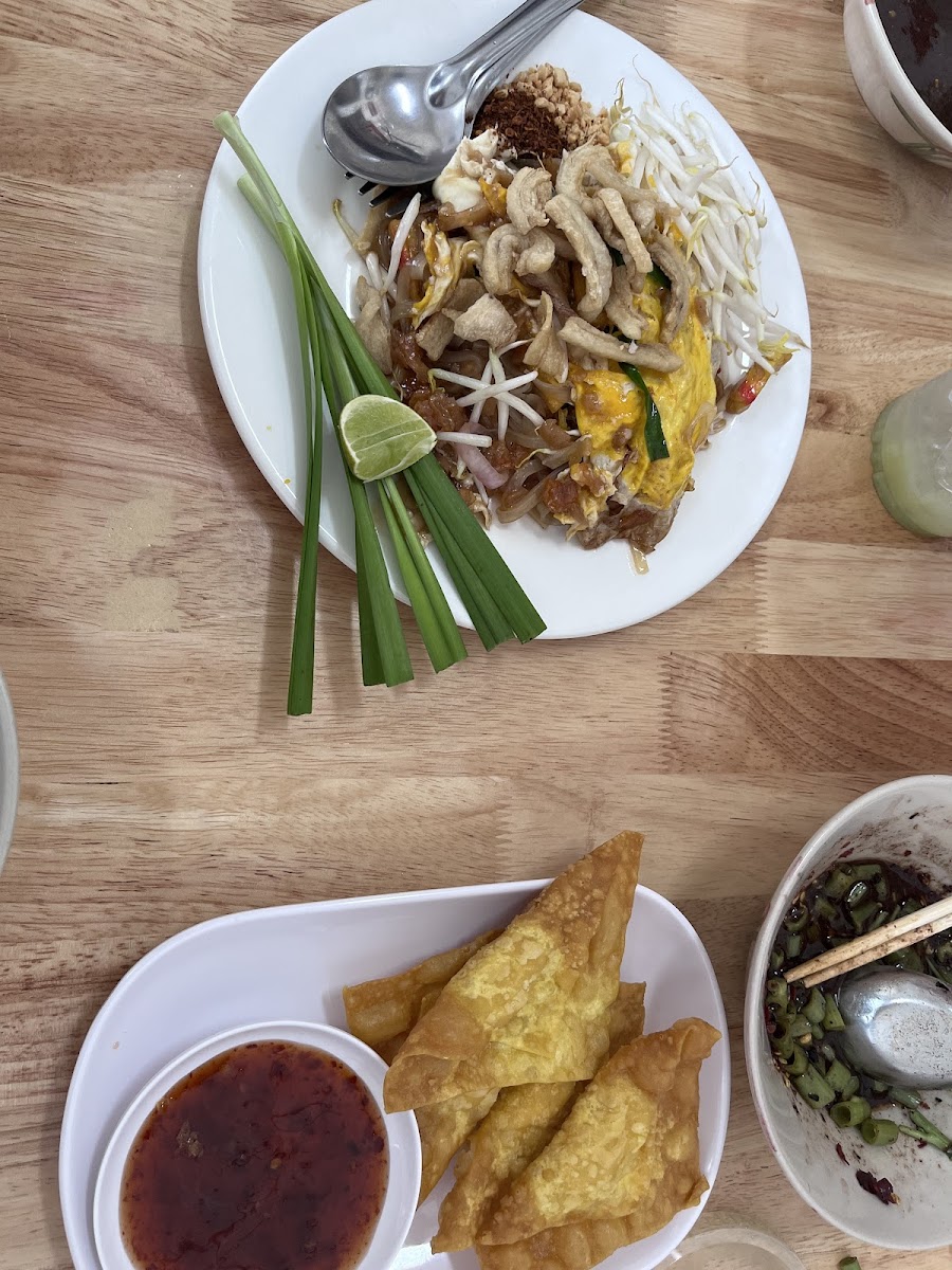 ก๋วยเตี๋ยวเรือ ป.ประทีป สาขาเรวดี29 Photo 6