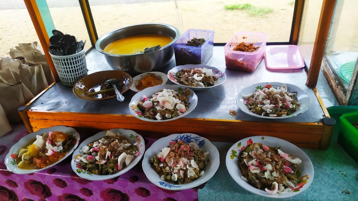 Warung Lontong Sayur dan Pecal Salzai Photo 9