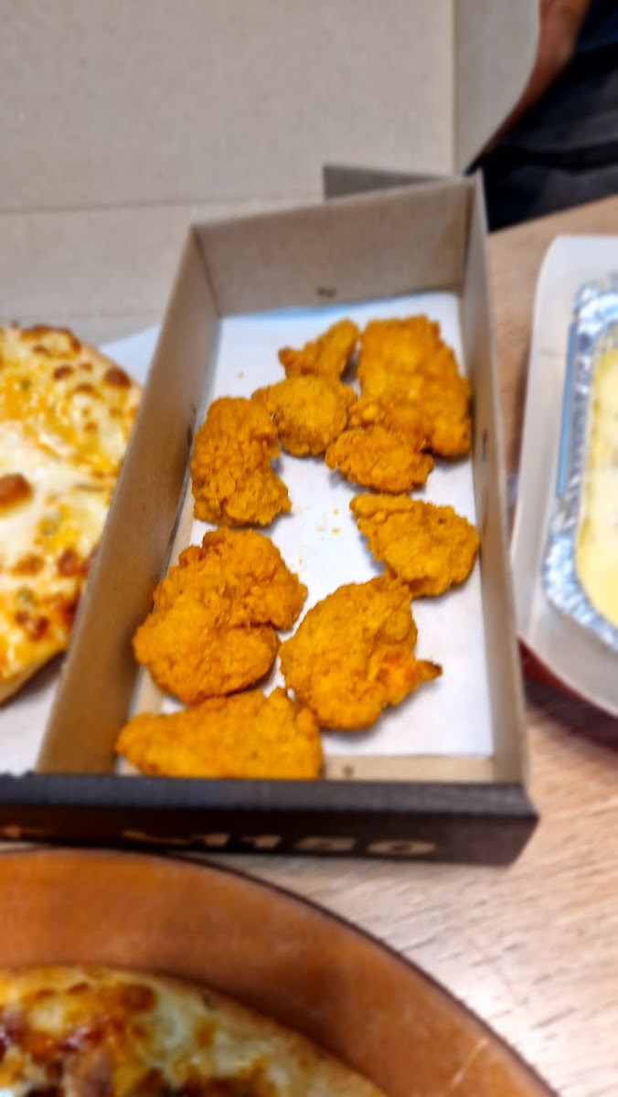 Pizza Hut Photo 9
