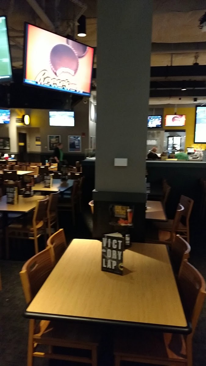 Buffalo Wild Wings Photo 2