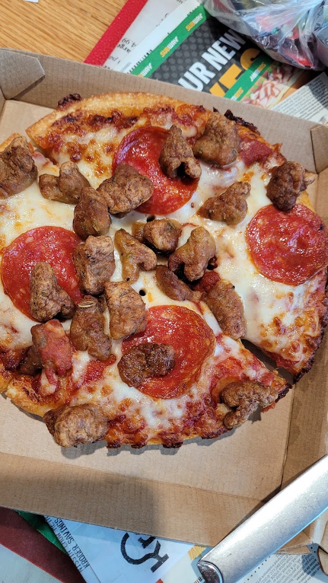 Pizza Hut Photo 8