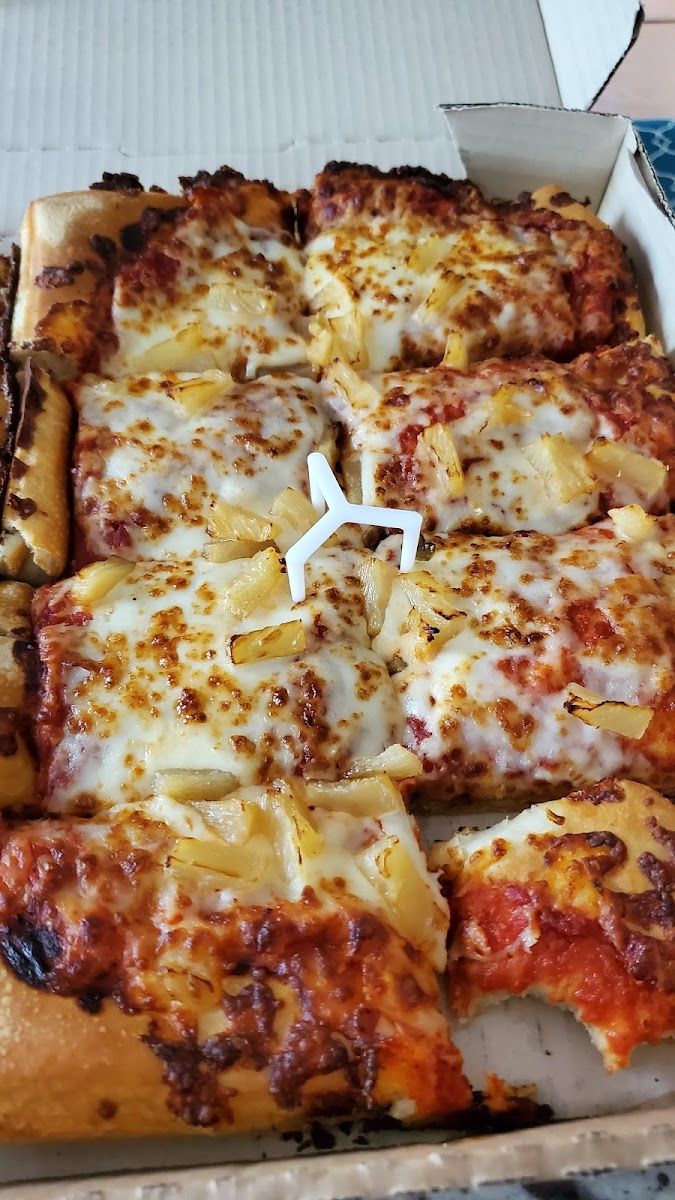 Pizza Hut Photo 9