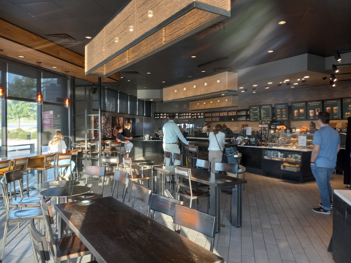 Starbucks Photo 4