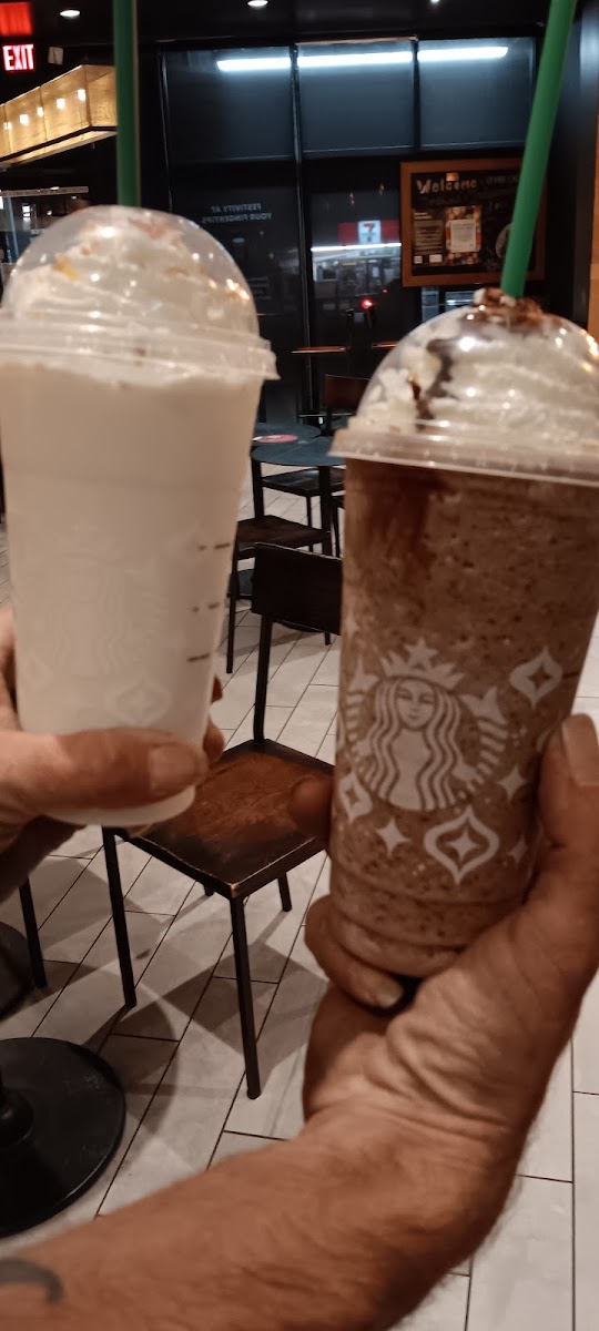 Starbucks Photo 8