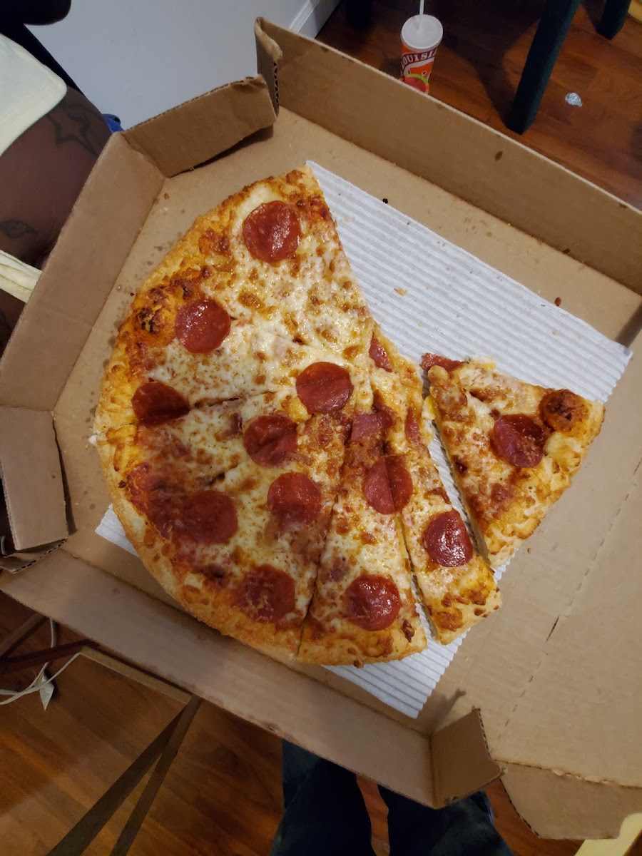 Pizza Hut Photo 9