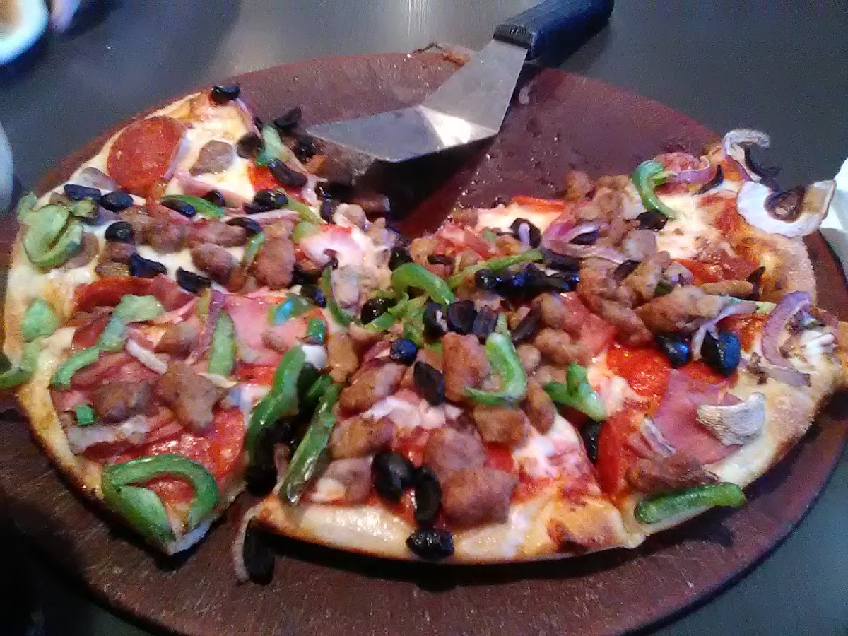 Pizza Hut Photo 4