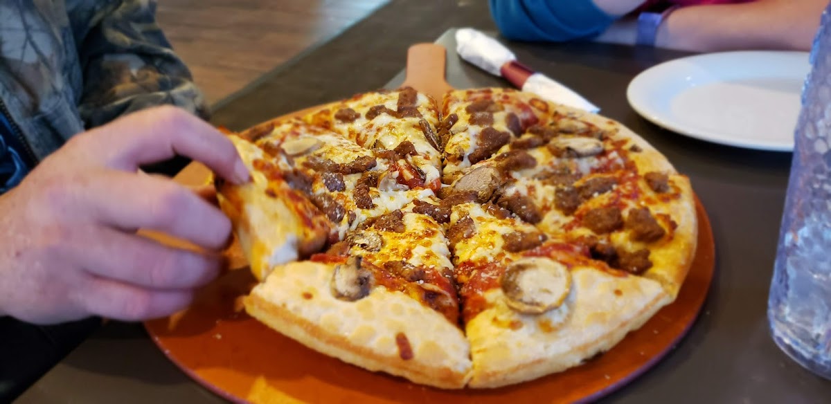 Pizza Hut Photo 6
