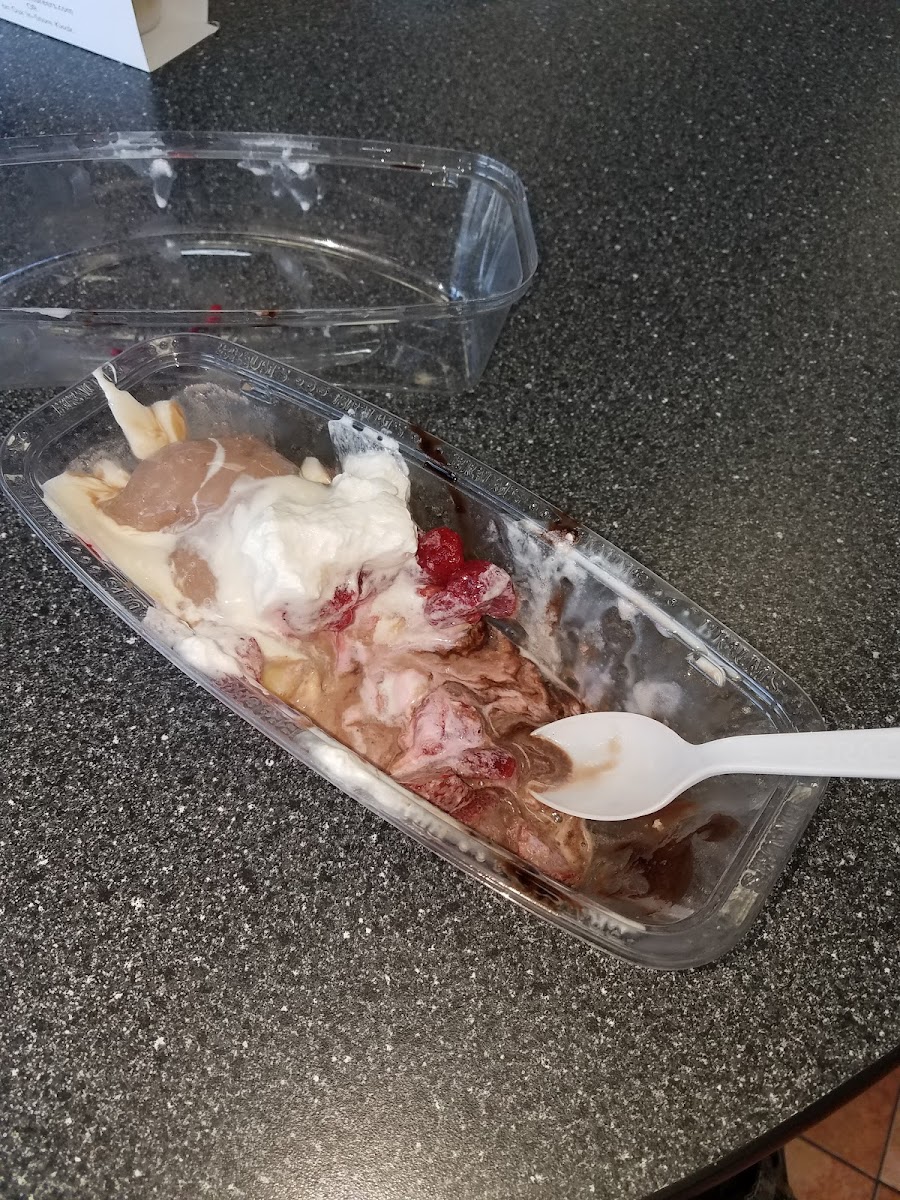 Braum's Ice Cream & Dairy Store Photo 6