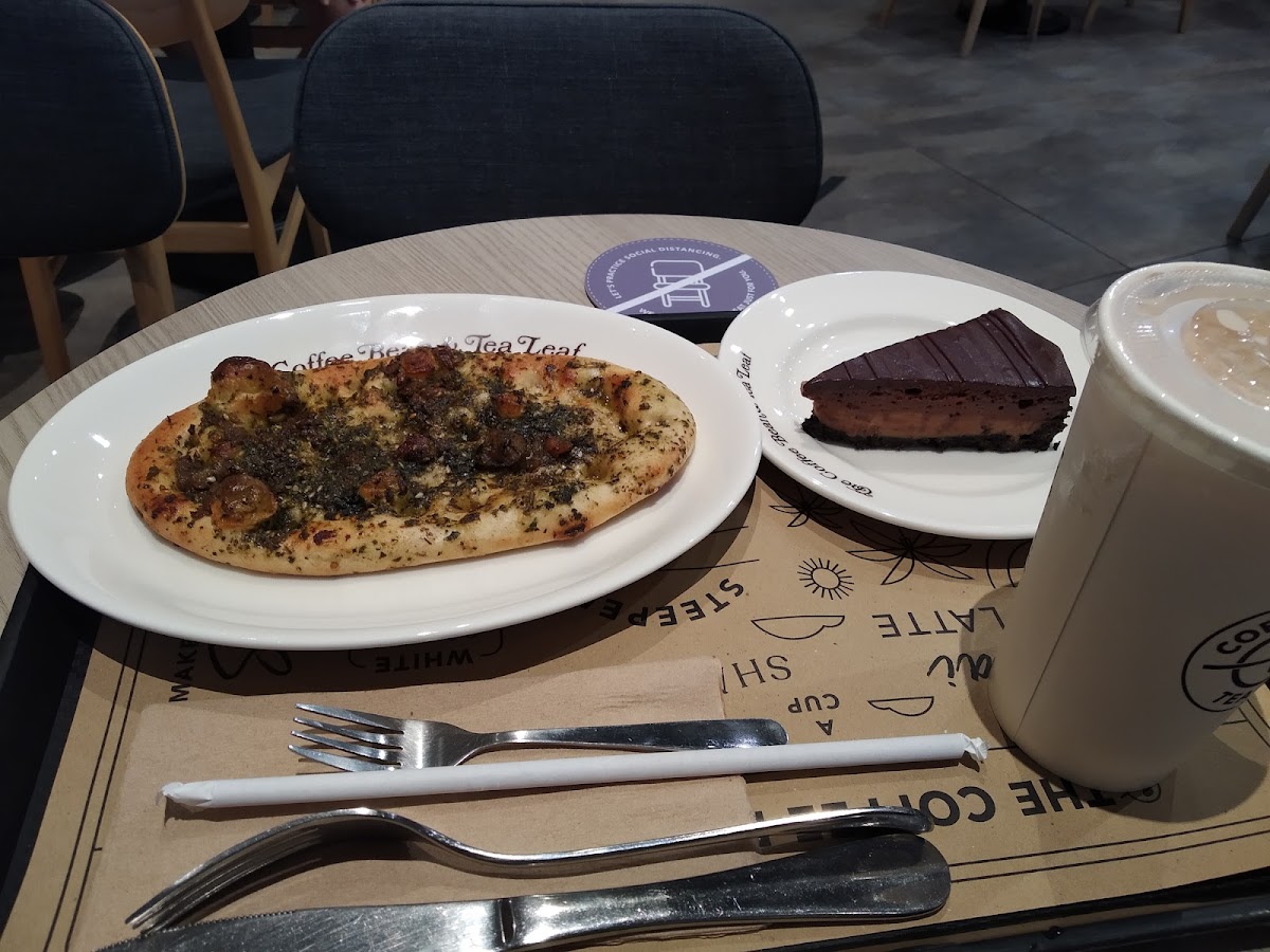 The Coffee Bean & Tea Leaf Photo 9