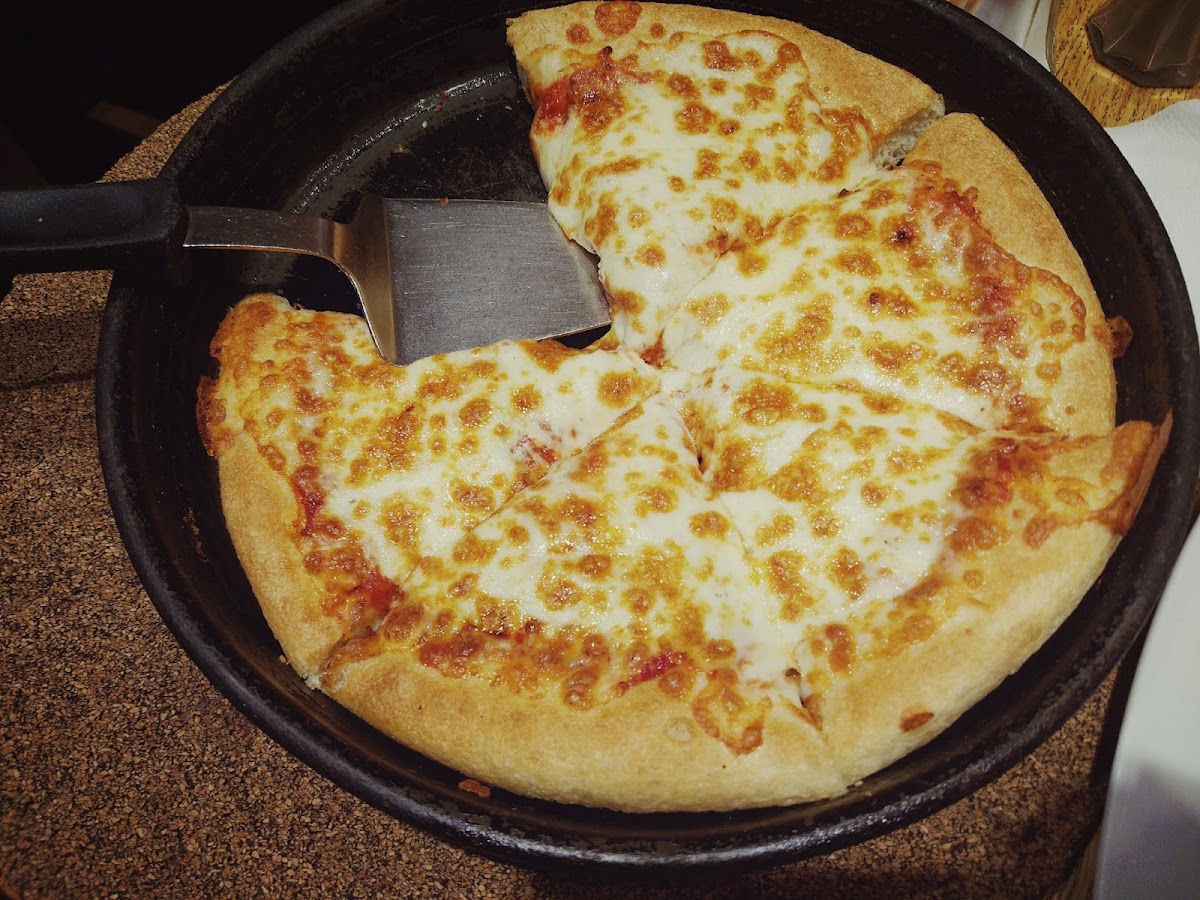 Pizza Hut Photo 7