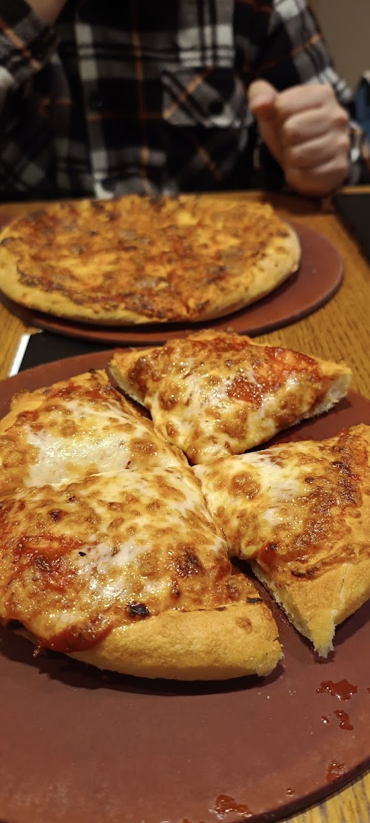 Pizza Hut Photo 8
