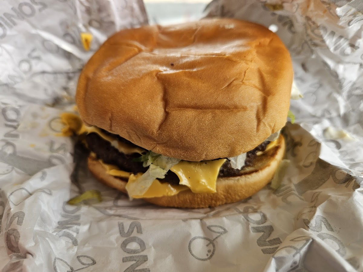 Sonic Drive-In Photo 7